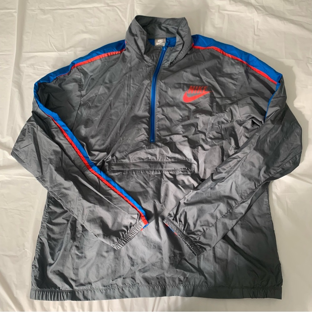 Nike wind breaker